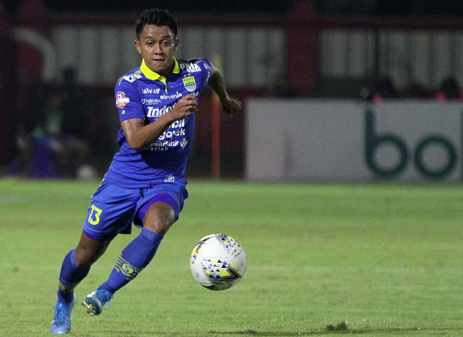 Febri Hariyadi dan Geoffrey Castillion Jadi Korban Uji Coba Persib vs Bandung United
