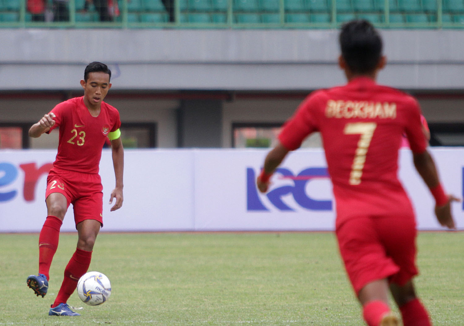 Disiplin Ketat Shin Tae-yong Buat Bek Timnas Indonesia U-19 Makin Tangguh