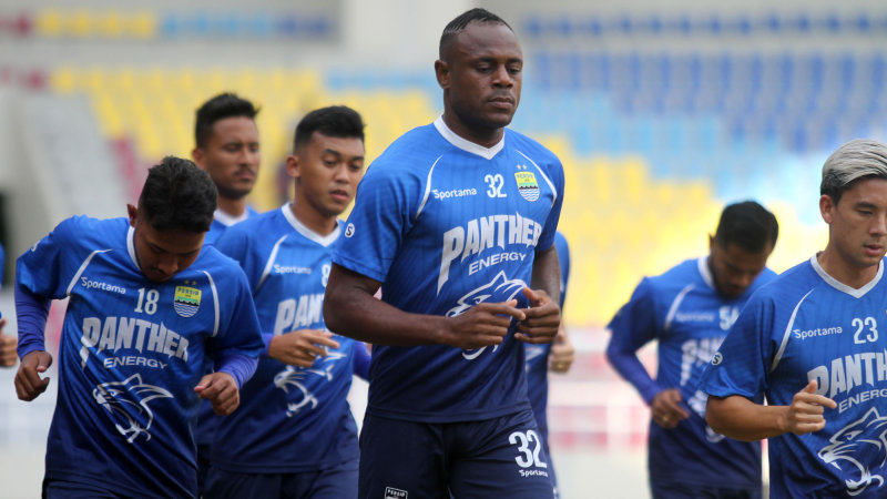 Lima Pemain Belum Terlihat di Sesi Latihan Persib Bandung