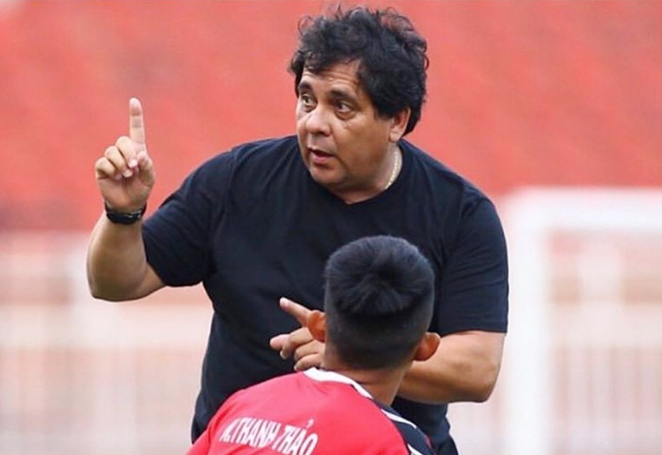 Bakal Pelatih Baru Arema Carlos de Oliveira Ingin Segera ke Malang 
