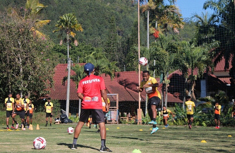Jaksen F Tiago Fokus Tingkatkan Ball Feeling Persipura