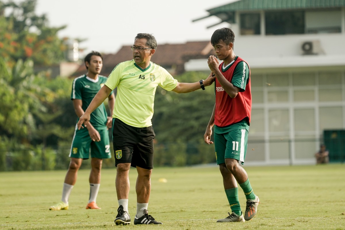 Pelatih Persebaya Kantongi Izin untuk Gelar Latihan Tim di Tengah Perpanjangan PPKM