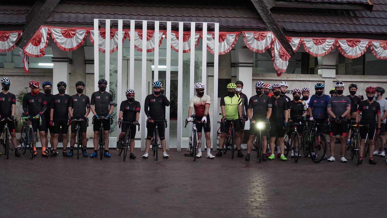 Makassar Cycling Club Gelar Farewell Gowes Kapolda Sulsel