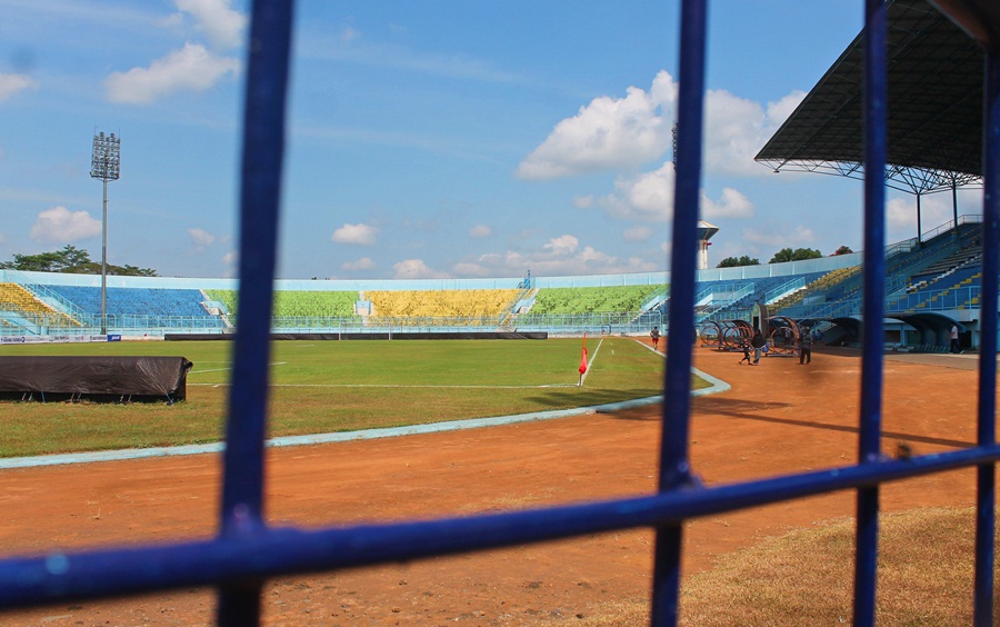 Pelatih Arema FC Keluhkan Susahnya Cari Lapangan Latihan