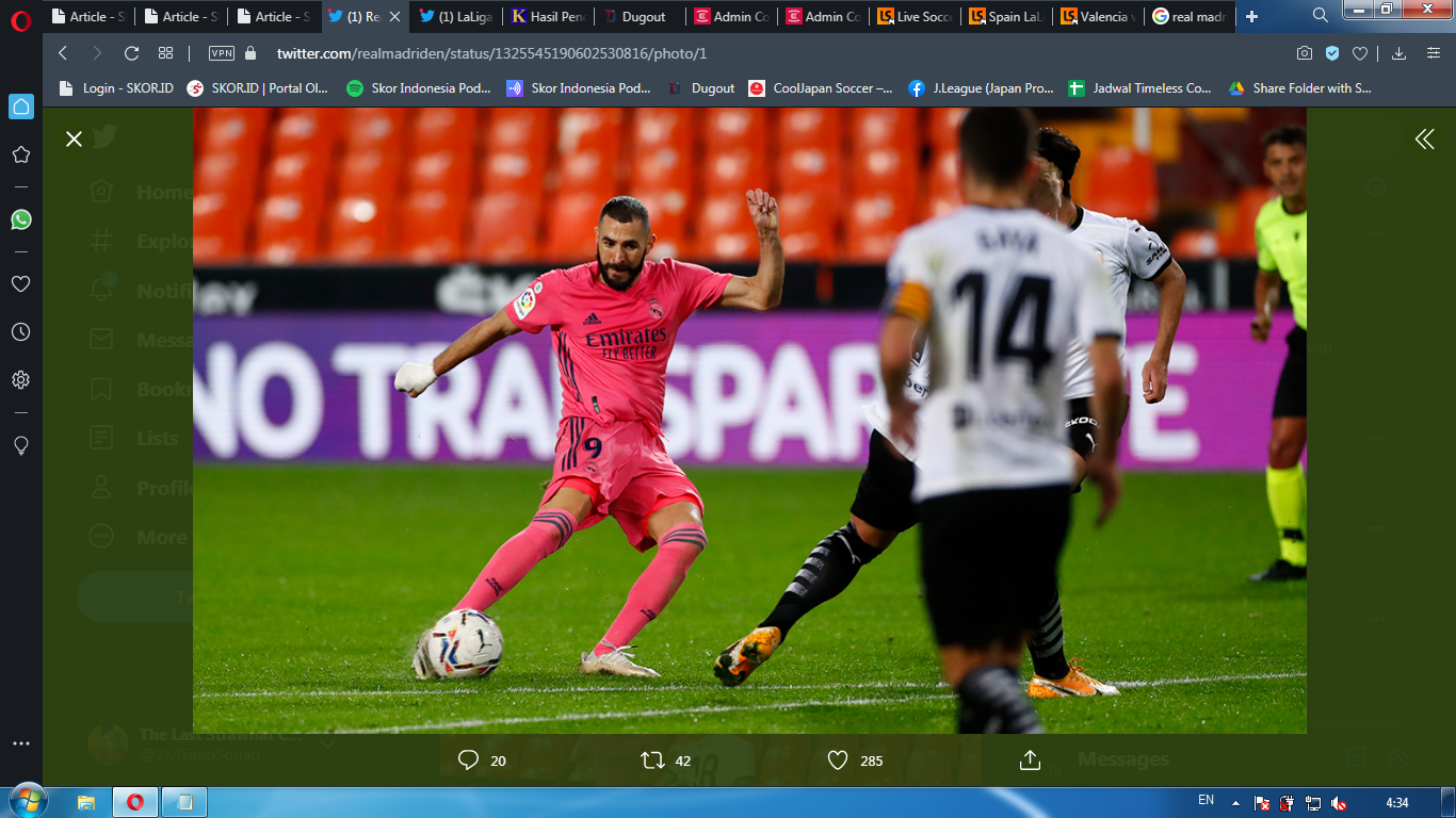 Real Madrid Ditekuk Valencia, Warganet Singgung Kutukan Jersey Pink