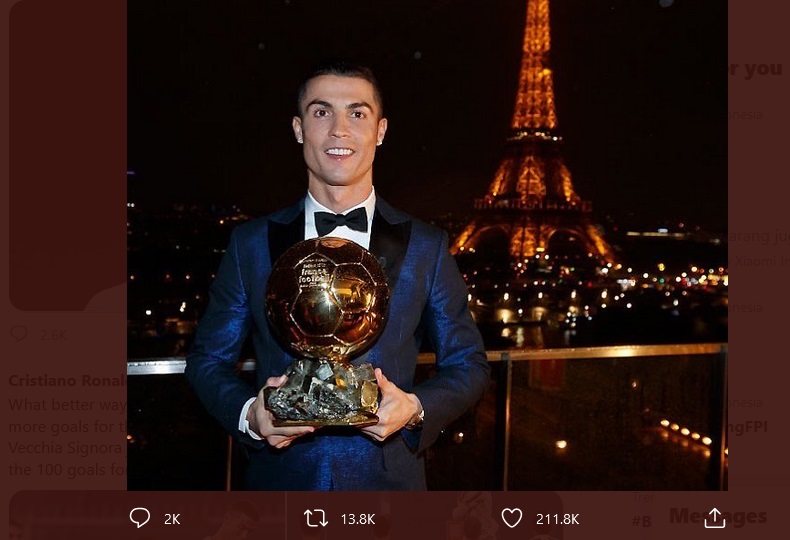 Cristiano Ronaldo Mengagumi Deretan Legenda yang Masuk Ballon d'Or Dream Team