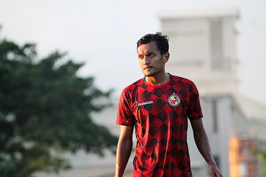 Bek Semen Padang, Gilang Ginarsa, Cari Bekal Setelah Pensiun dari Sepak Bola