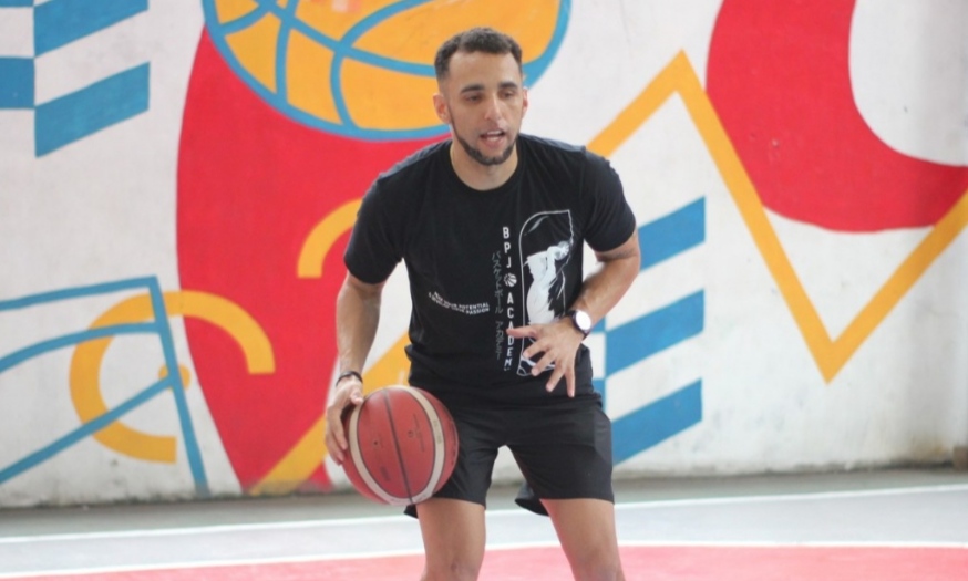 Pelatih Asal AS Ini Sebut Masa Depan Basket Indonesia Cerah
