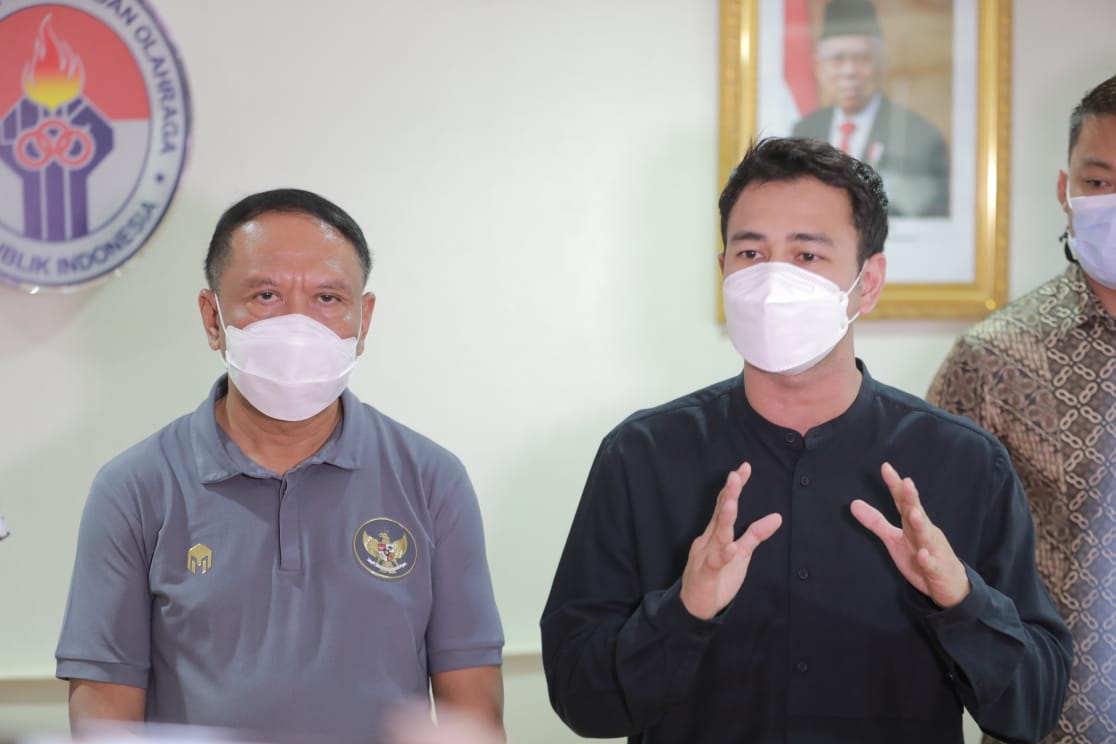 Bertemu Menpora, Raffi Ahmad dan Selebriti Indonesia Bakal Kampanyekan Nonton Sepak Bola di Rumah Saja