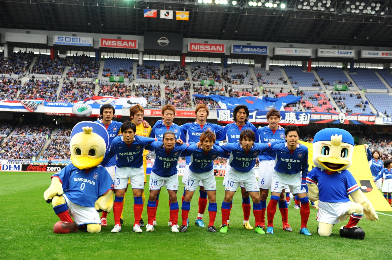 Hasil Akhir Musim 2009-2012 dari  Yokohama F. Marinos yang Signifikan dengan Slogan Mereka