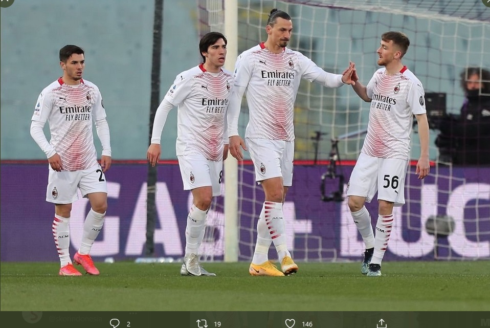 Hasil Fiorentina vs AC Milan: Hakan Calhanoglu Pastikan Kemenangan I Rossoneri 3-2 