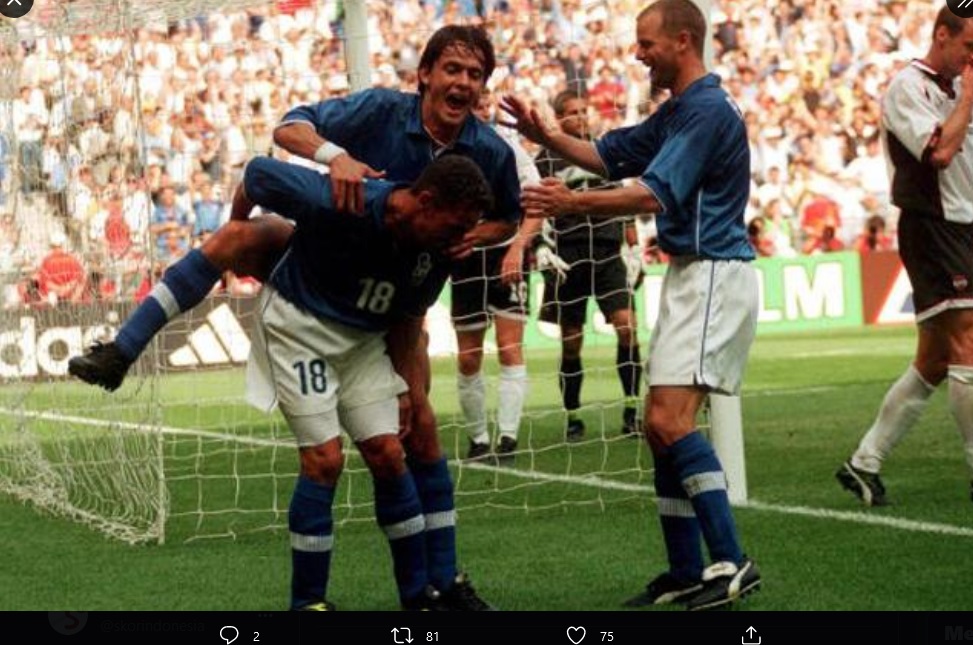 VIDEO: Roberto Baggio Bantu Italia Kalahkan Austria