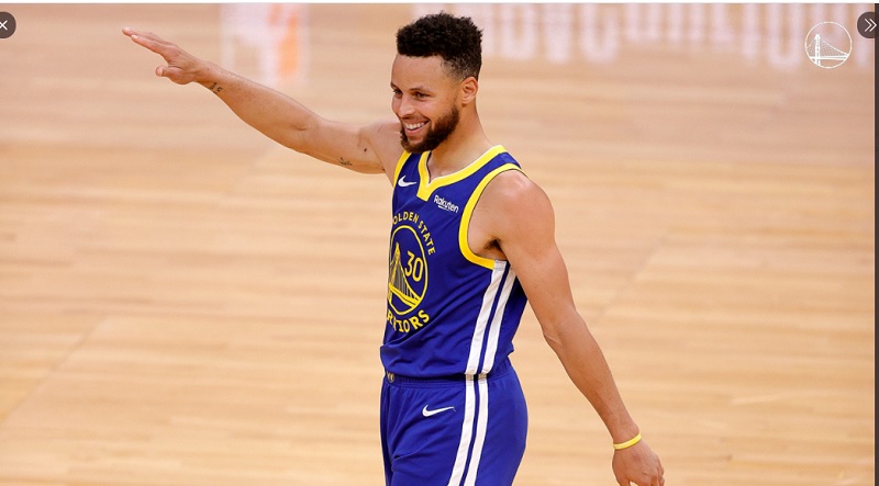 Bawa Warriors 4 Kali Juara NBA, Stephen Curry Belum Jadi Point Guard Terbaik Sepanjang Masa