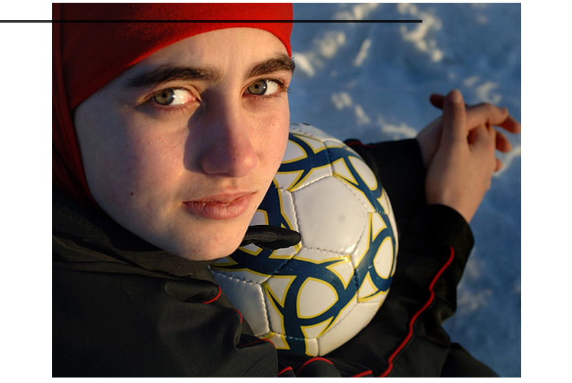 CERITA RAMADAN: Asmahan Mansour Pelopor Mengenakan Jilbab dalam Sepak Bola