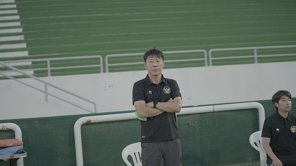 Cara Berkelas Shin Tae-yong Menjawab Kritik dari Pelatih PSM Makassar