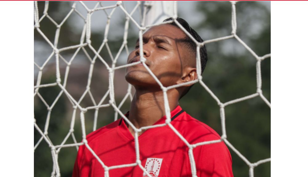 Abduh Lestaluhu Berbagi Pengalaman yang Membuktikan Sepak Bola Jadi Pemersatu Bangsa