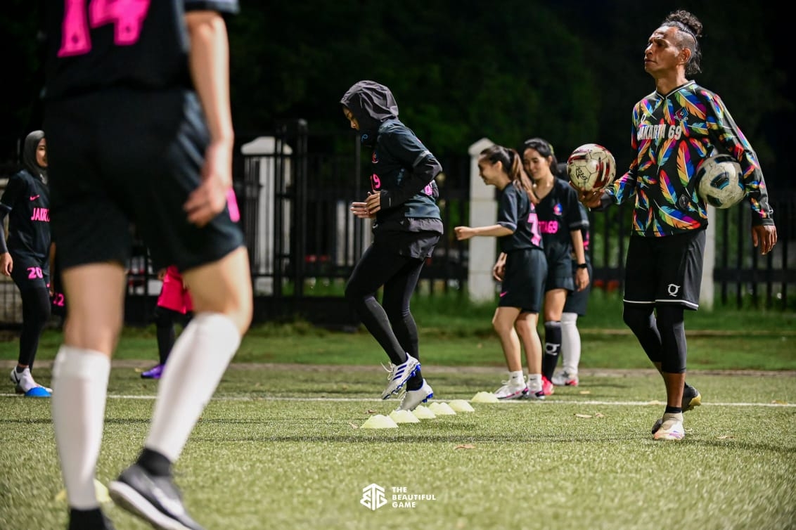 Kiprah: Rochy Putiray, Perjuangan untuk Pengembangan Sepak Bola Putri
