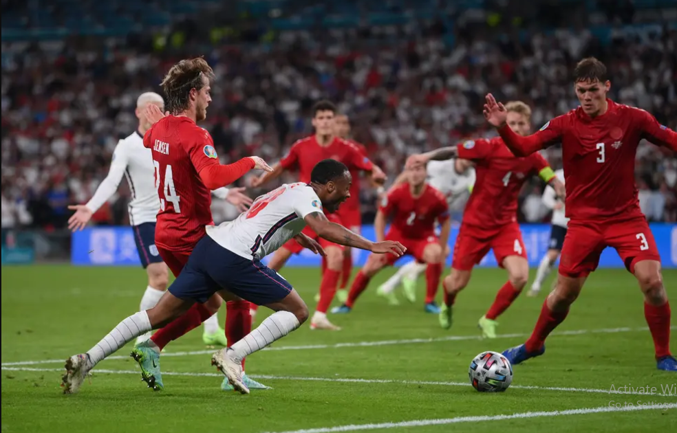 Perdebatan Penalti Inggris di Semifinal Euro 2020 Meluas, Muncul Sosok yang Mendukung Raheem Sterling