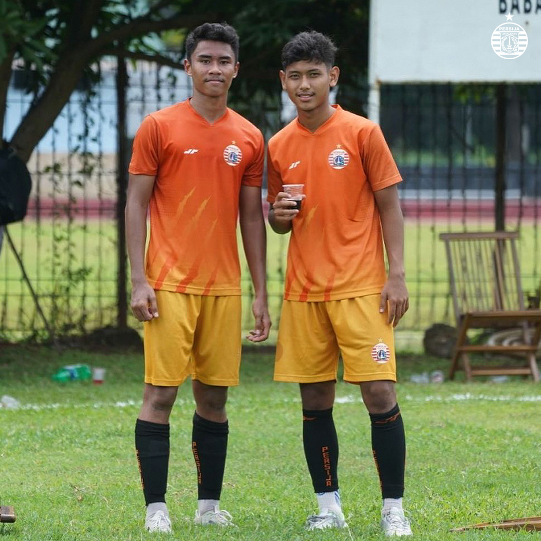 Cerita Persahabatan Dua Bek Muda Persija Sejak Sekolah Dasar