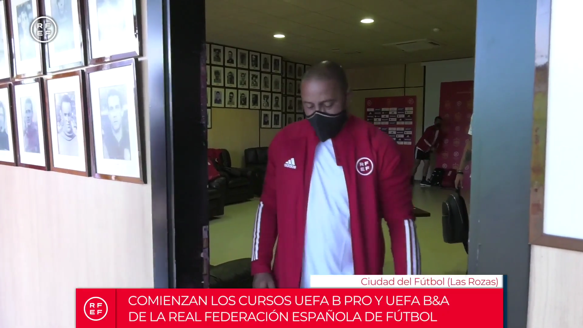 VIDEO: Momen Roberto Carlos, Fernando Torres, dan Eks Pemain Liga Spanyol Ikut Kursus Kepelatihan