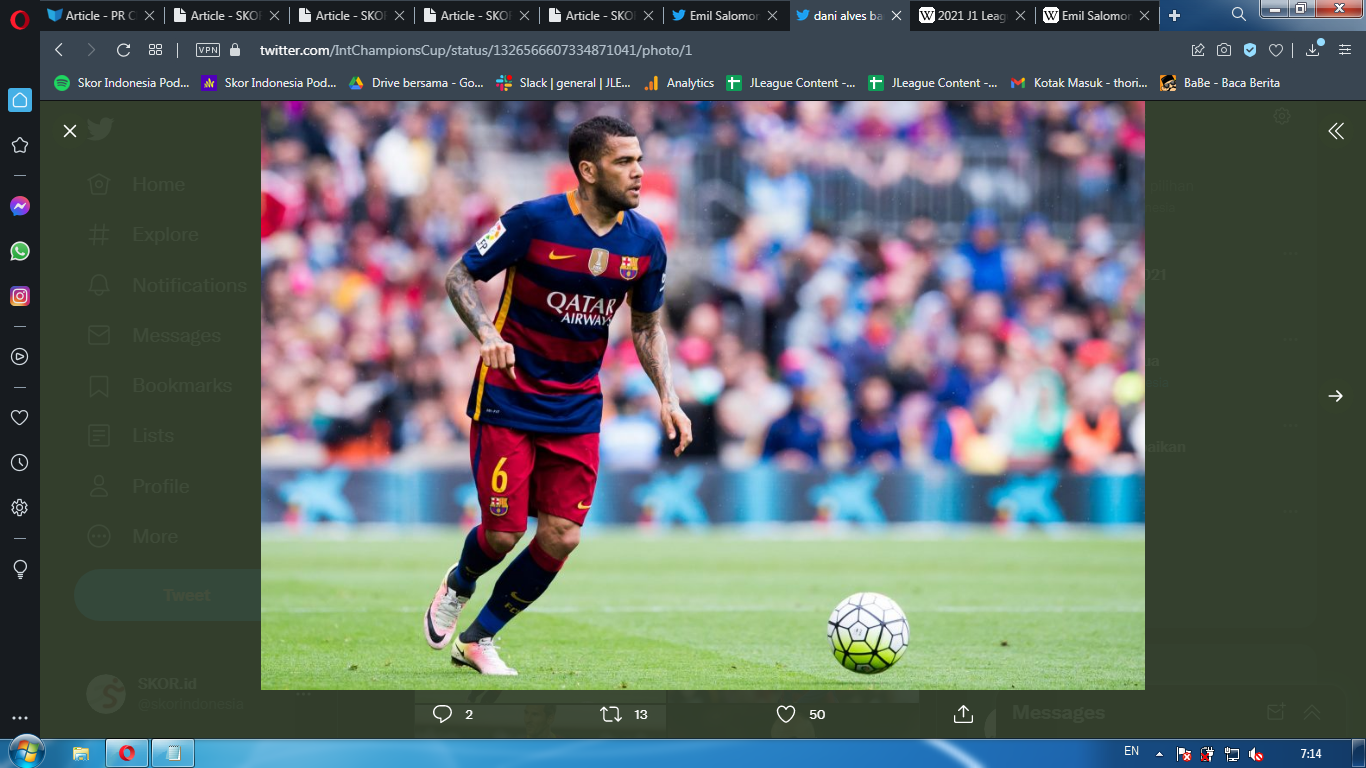 Barcelona Sangkal Gosip Perekrutan Dani Alves Kembali ke Camp Nou