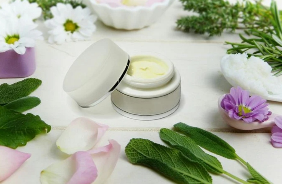 7 Manfaat Thymol yang Biasa Terkandung dalam Produk Kosmetik