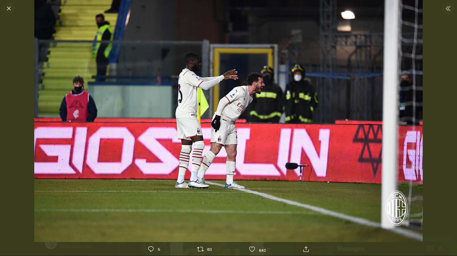 Hasil dan Klasemen Liga Italia: Duo Milan Saling Sikut di Papan Atas, Napoli Tumbang