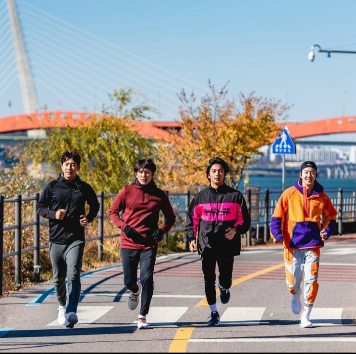 Cerita 4 Aktor Korea Ikut Maraton di Italia, Rela Hindari Ramyeon