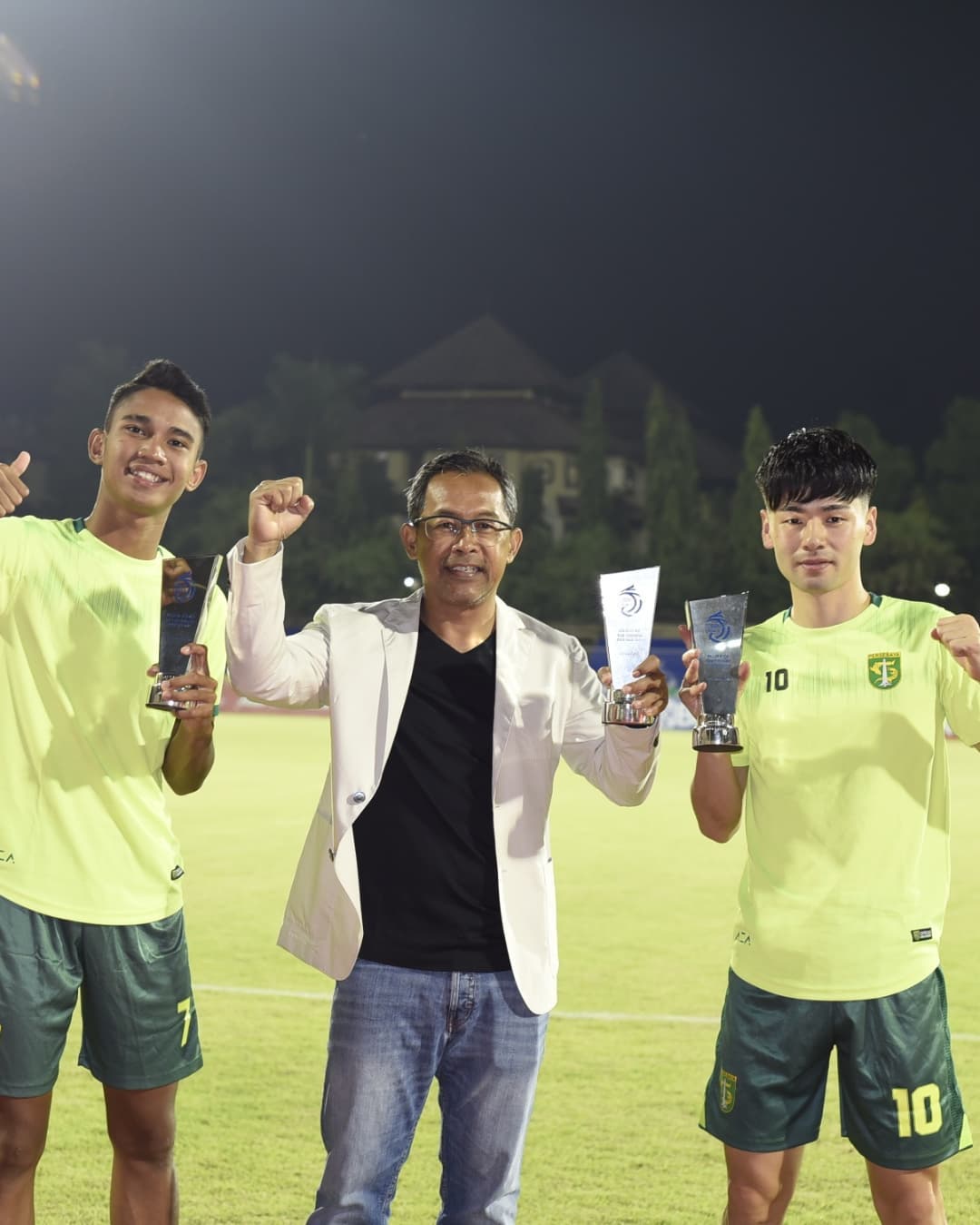 Tanpa Dua Pemain Kunci, Pelatih Persebaya Surabaya Tak Gentar Hadapi Persib Bandung