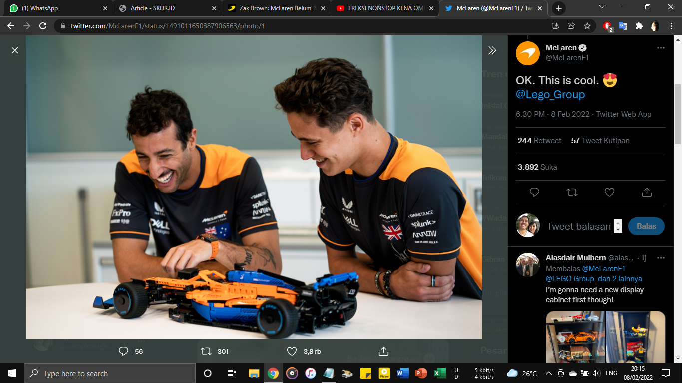 Helm Baru Daniel Ricciardo Bernuansa ''Buah Persik''