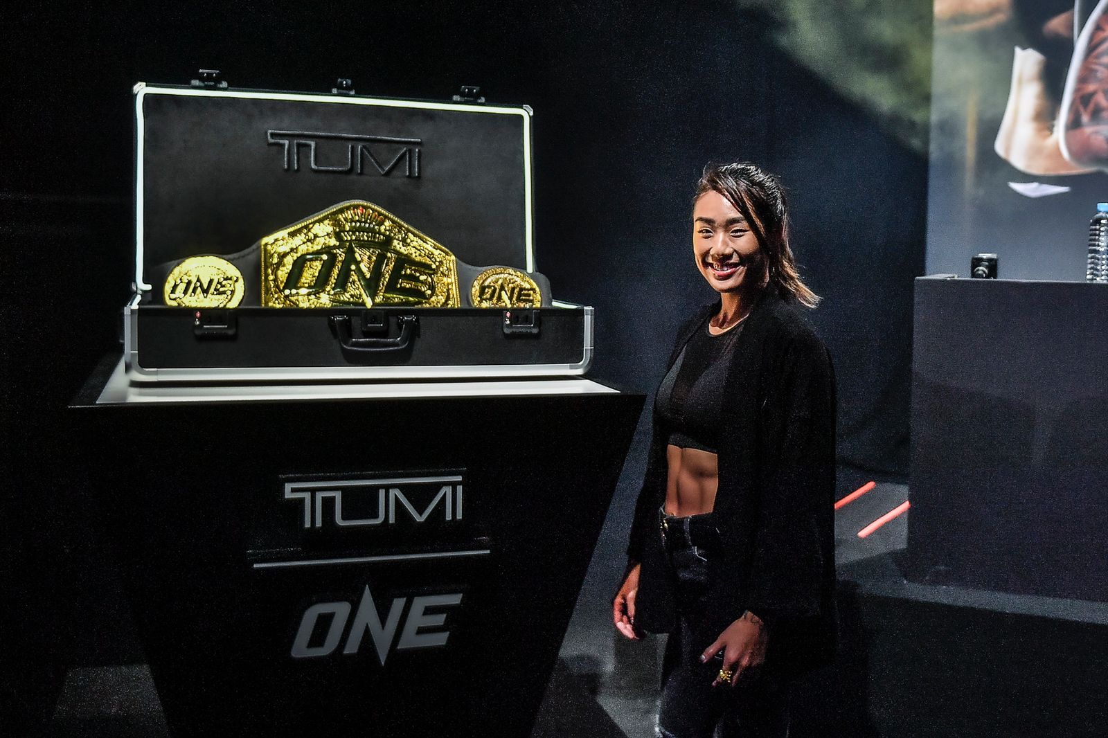 Ambisi Angela Lee Ukir Rekor Juara Dunia ONE Championship di Divisi Putri