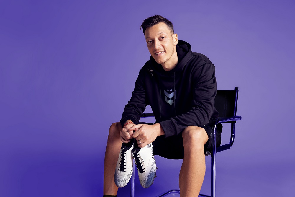 Mesut Ozil Beberkan Dua Kunci Sukses untuk Pesepak Bola Muda Indonesia