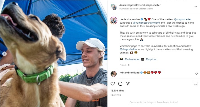Denis Shapovalov Promosikan Tempat Penampungan Hewan melalui Media Sosial