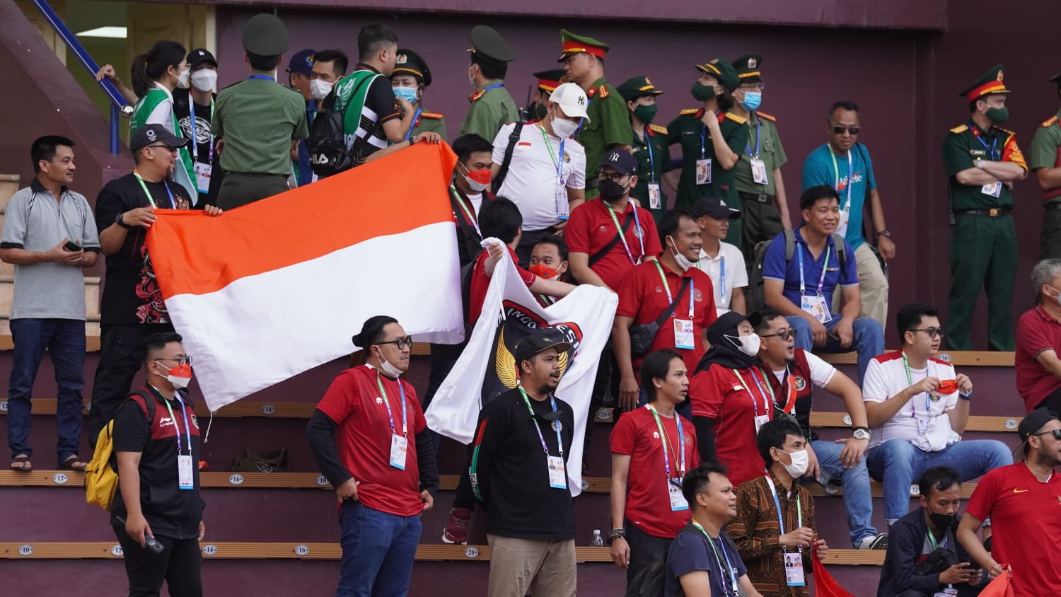 Suporter Timnas U-23 Indonesia Terlibat ''Drama'' dengan Petugas saat Masuk ke Stadion Viet Tri