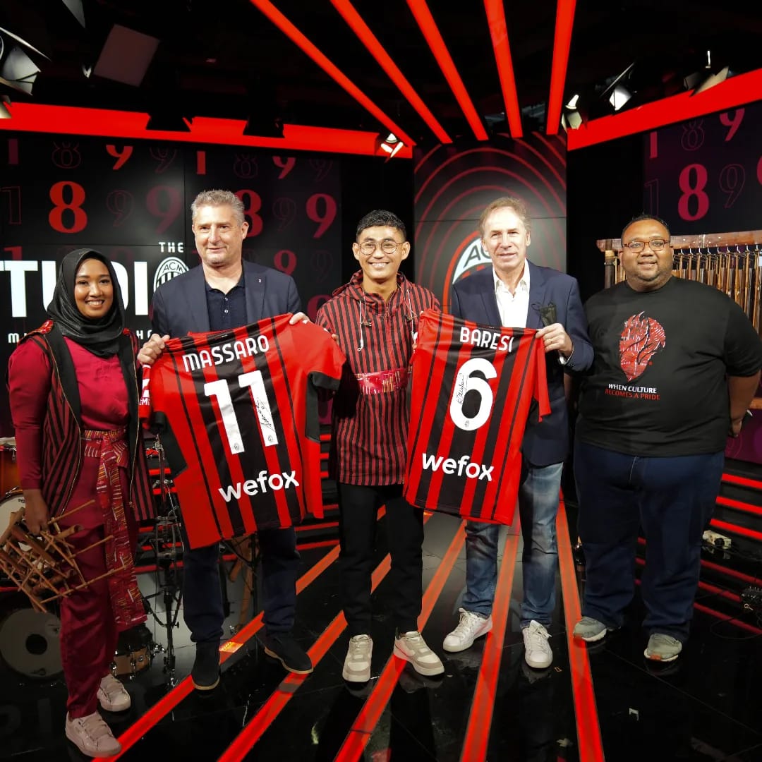 Rumah Angklung Penuhi Undangan AC Milan, Bikin Dua Legenda I Rossoneri Terpana