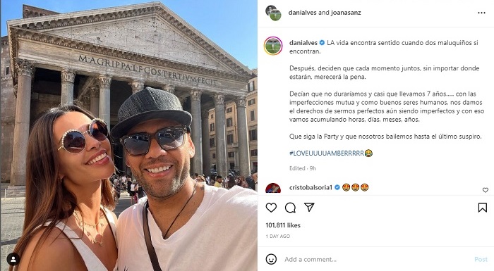 Dani Alves dan Joana Sanz 'Melarikan Diri' ke Roma: Untuk Apa?
