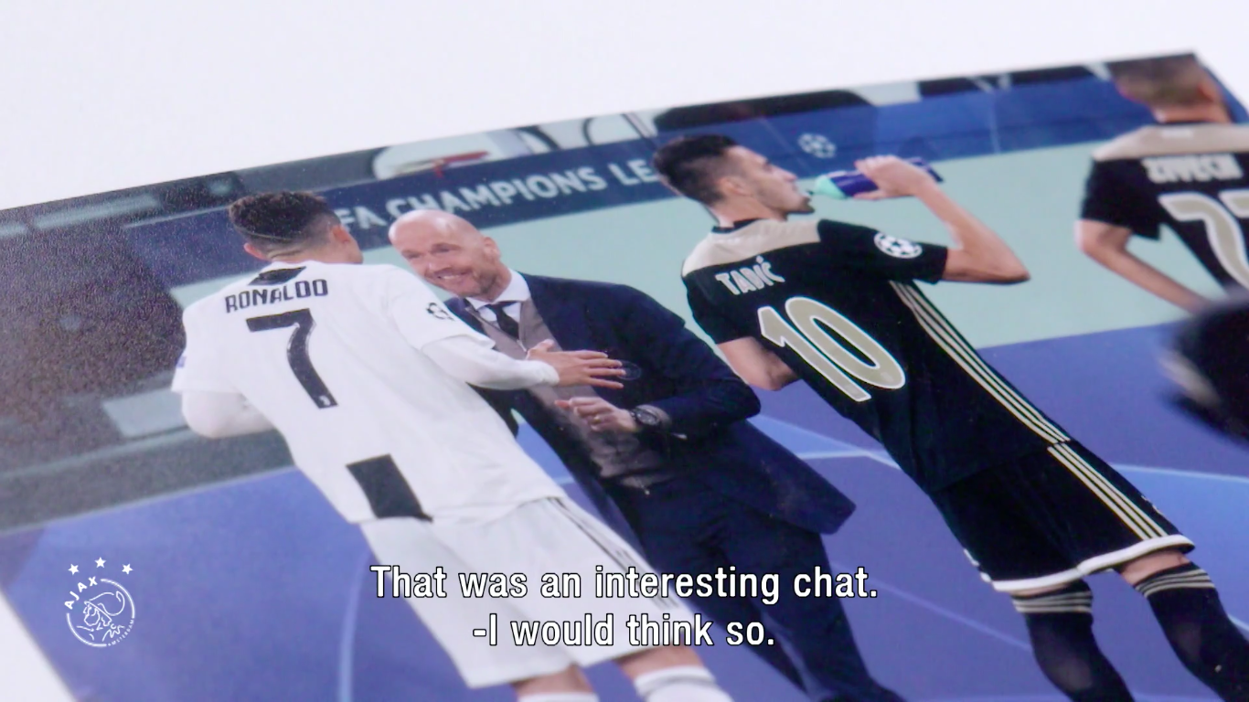 VIDEO: Kala Erik ten Hag Pamer Foto Bareng Cristiano Ronaldo