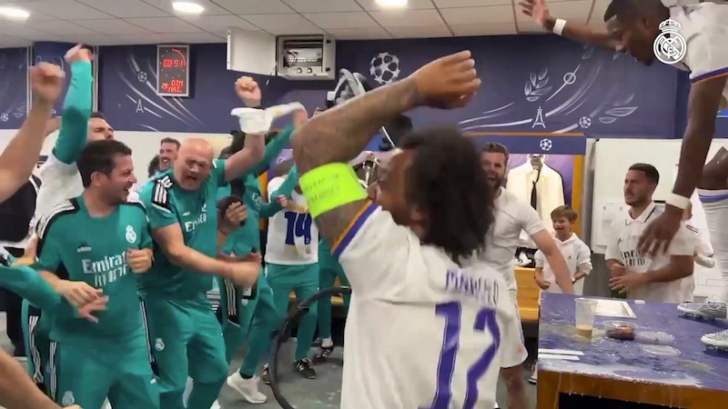 VIDEO: Sabet La Decimocuarta, Begini Keseruan Real Madrid di Ruang Ganti