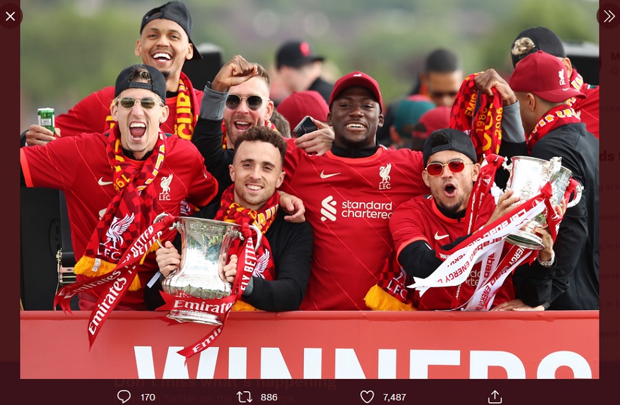 Liverpool Gelar Parade Juara, Fans Viralkan You'll Never Walk Alone