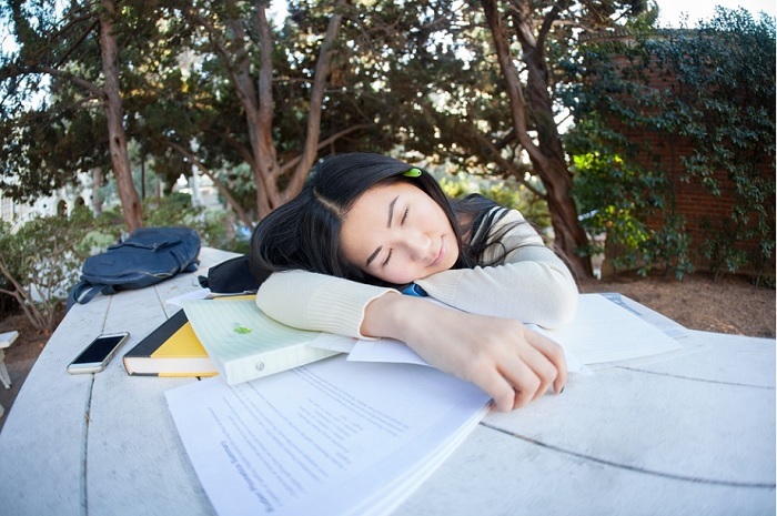 Studi Baru Mematahkan 10 Mitos tentang Remaja dan Tidur