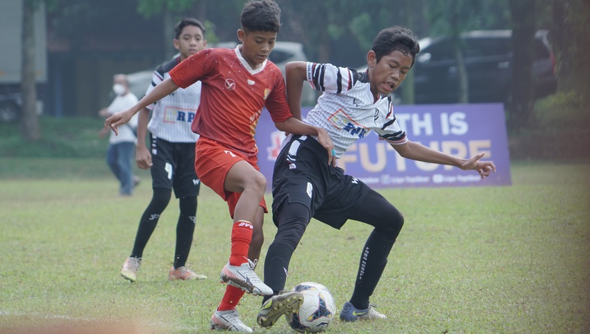 Liga TopSkor U-13 2022-2023: Gol Menit Akhir M.Rizki Ramadhani Bawa Raga Negeri Raih Poin Penuh
