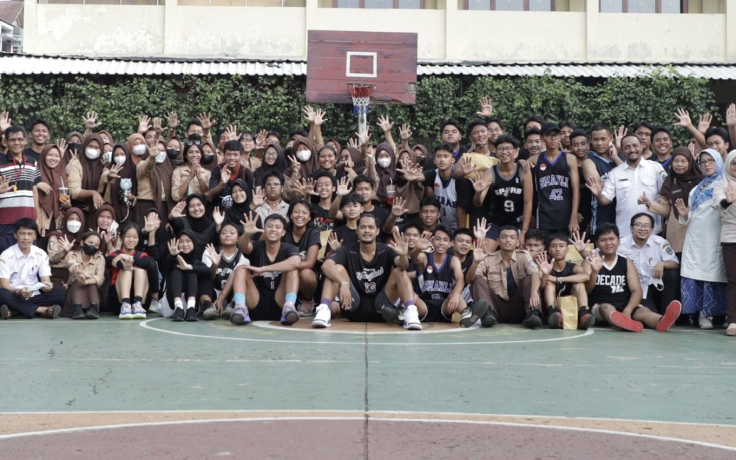 IBL Goes to School: Amartha Hangtuah Sambangi SMAN 5 Depok