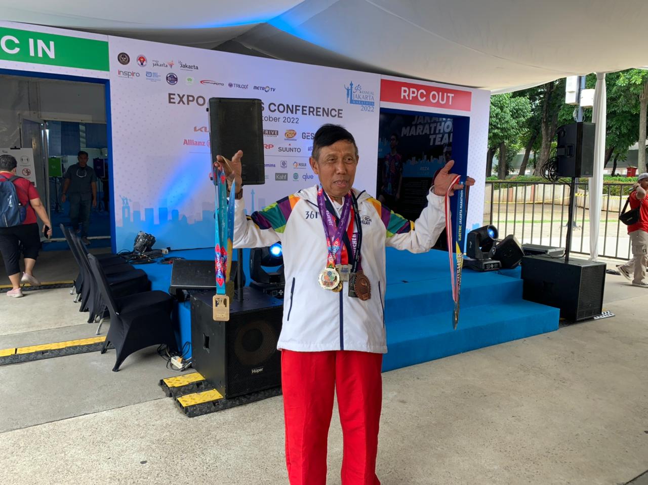 Berusia 73 Tahun, Surachman Jadi Pelari Tertua di Jakarta Marathon 2022