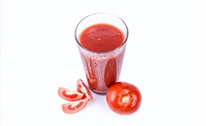 10 Manfaat Terbaik Jus Tomat untuk Kulit, Rambut, dan Kesehatan