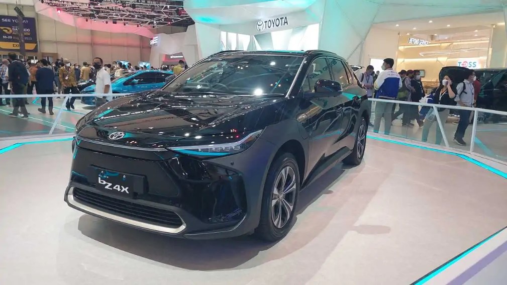 Toyota bZ4X Akan Meluncur di Indonesia 10 November 2022, Begini Prediksi Speknya