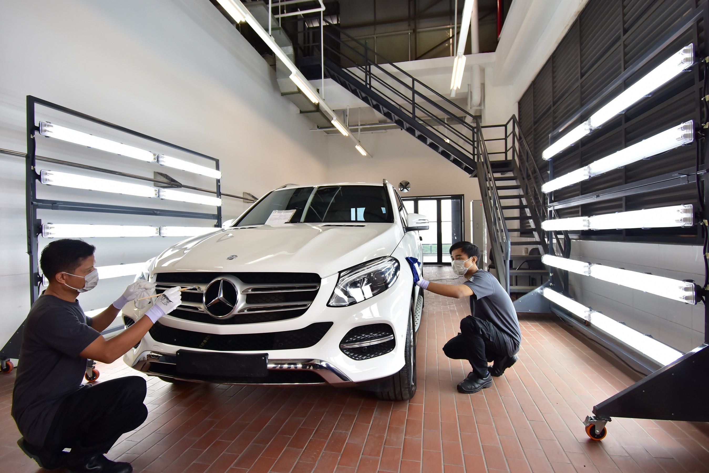 Mercedes Resmikan 6 Bengkel Body & Paint Tersertifikasi Standar Global di Indonesia