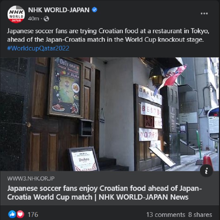 Fans Jepang Menikmati Makanan Kroasia jelang Pertandingan Jepang vs Kroasia