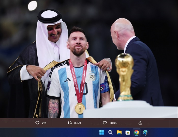 Bisht, Jubah Hitam Berhias Emas yang Dikenakan Lionel Messi saat Menerima Trofi Piala Dunia 