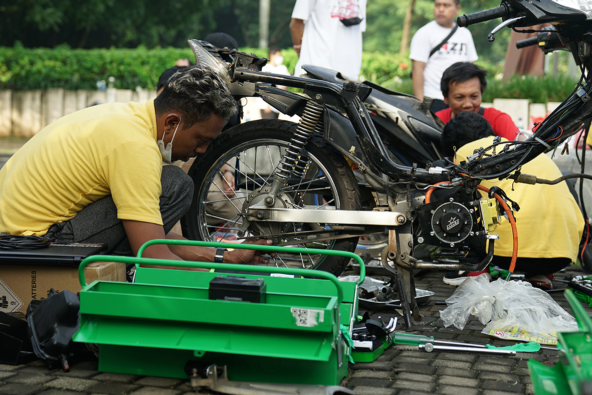 Tekiro Ambil Bagian dalam Program Konversi Sepeda Motor Listrik Nasional di Senayan